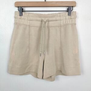Lululemon Soft‎ Ambitions High Rise Short Womens 6 4" Trench Tan Yellow FLAWED